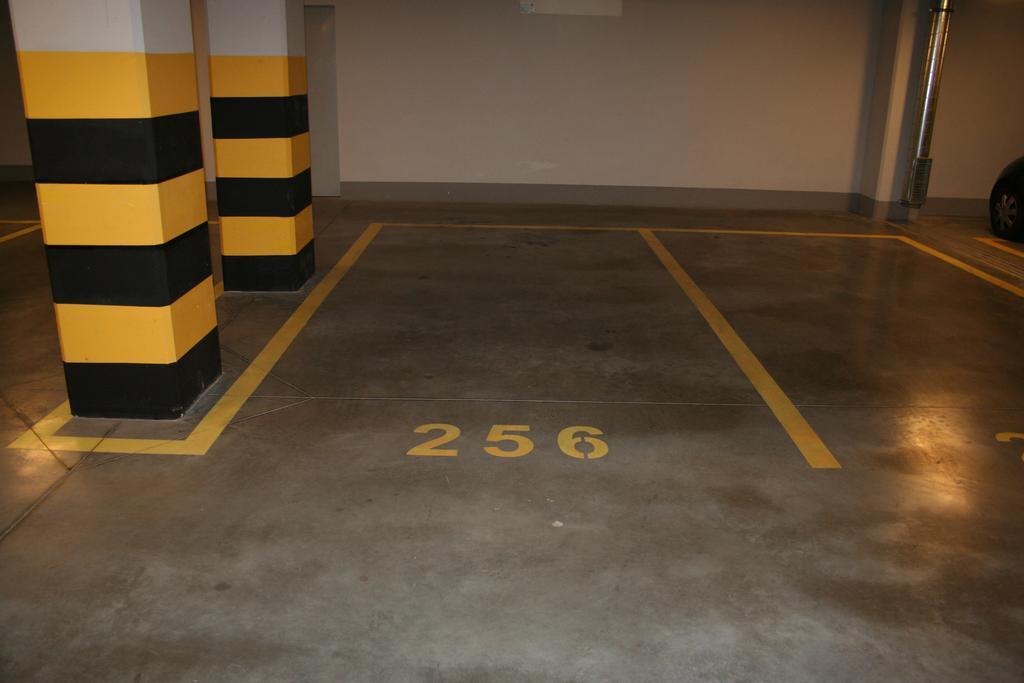Executive 2-Bedroom Apartment Krakow Ngoại thất bức ảnh